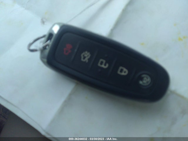 Ford ESCAPE SEL 2019 1FMCU9HD0KUB50713 Image 3