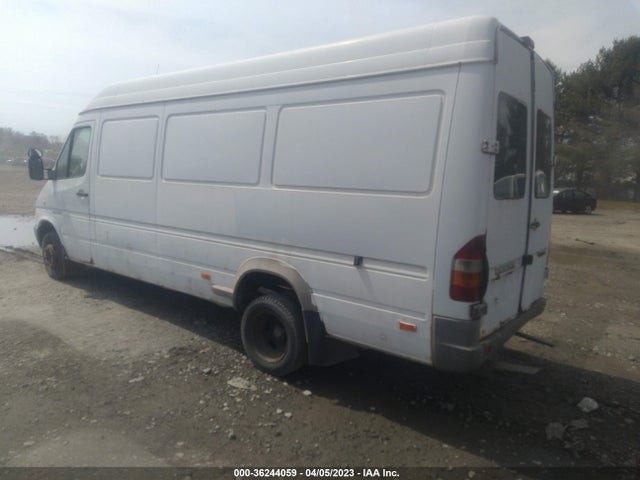 2005 DODGE SPRINTER VIN: WD2PD544X55721061