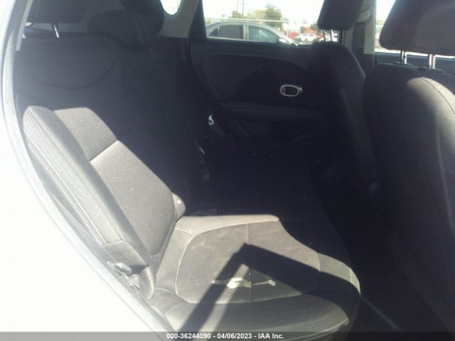 KNDJN2A24F7139176 KIA Soul Base