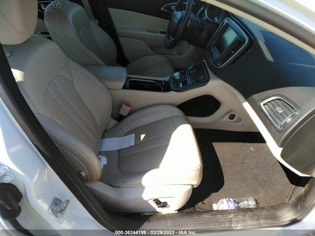 Chrysler 200 C 2015 1C3CCCEG7FN592945 Image 6