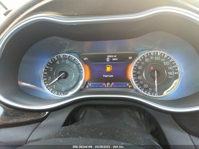 Chrysler 200 C 2015 1C3CCCEG7FN592945 Image 8