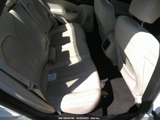 Chrysler 200 C 2015 1C3CCCEG7FN592945 Image 9