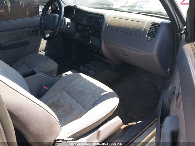 2000 TOYOTA TACOMA VIN: 4TAVL52N8YZ605972