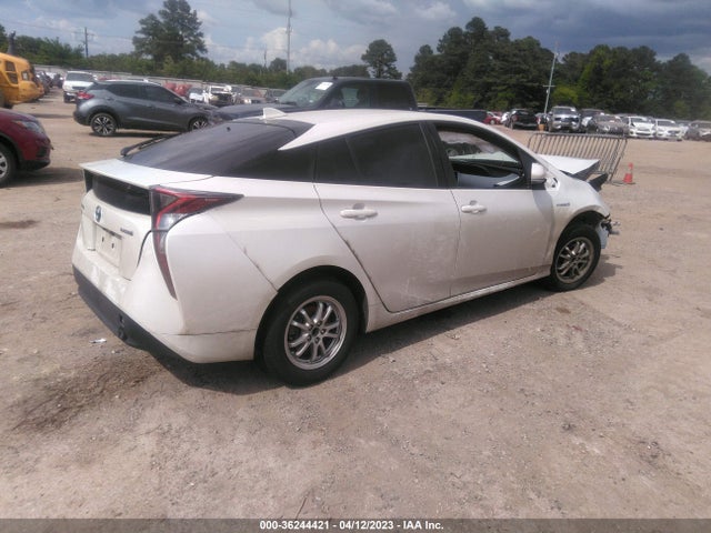 Toyota Prius Two 2016 JTDKBRFU3G3002075 Image 5
