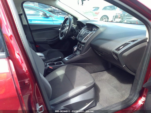 Ford FOCUS SE 2014 1FADP3K22EL357396 Image 6