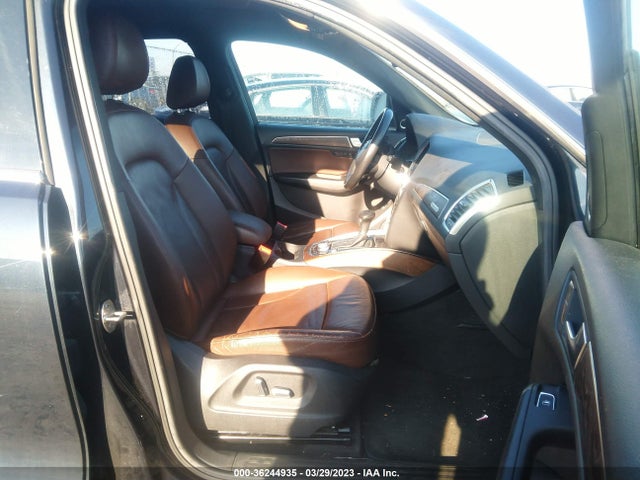 WA1DGAFPXEA045062 Audi Q5 Premium Plus