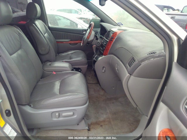 2008 TOYOTA SIENNA XLE VIN: 5TDBK22CX8S018570