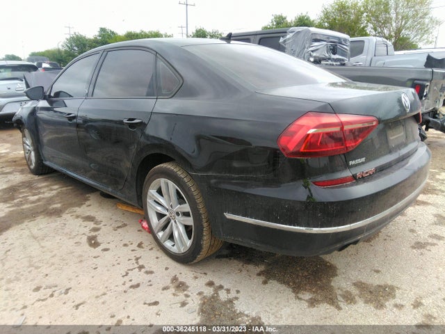 1VWLA7A37KC012186 Volkswagen Passat 2.0t Wolfsburg Edition