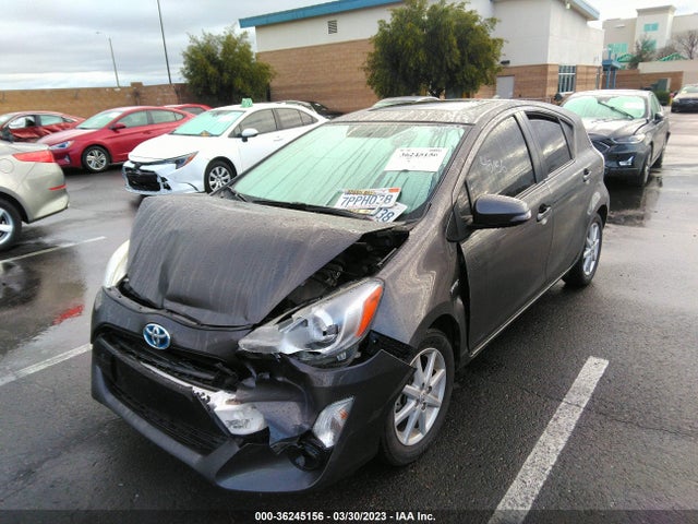 Toyota Prius C One/two/three/four 2015 JTDKDTB34F1107707 Image 2