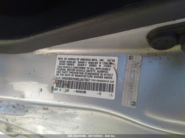2005 HONDA CIVIC CPE LX VIN: 1HGEM22595L047937