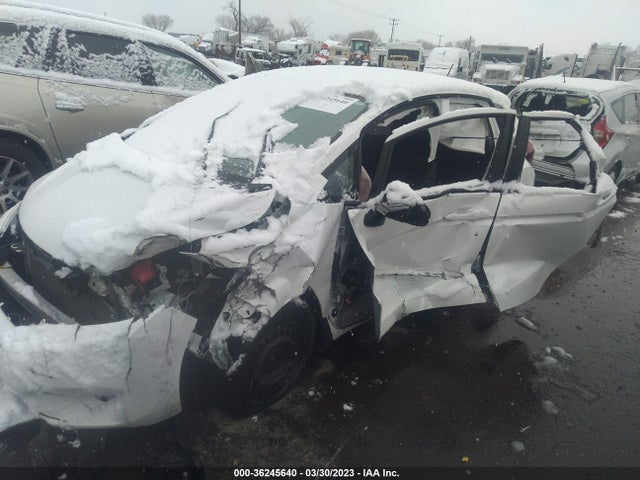 Honda FIT LX 2016 JHMGK5H53GX002489 Image 2