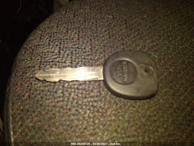 2000 CHEVROLET SILVERADO 1500 VIN: 1GCEK19V3YE372709