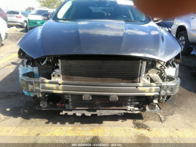 3FA6P0SU7HR191620 Ford Fusion Energi Titanium/platinum