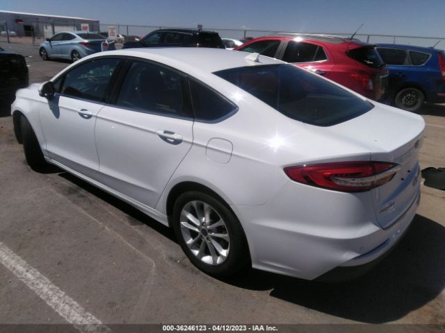 3FA6P0HD4LR172832 Ford FUSION SE