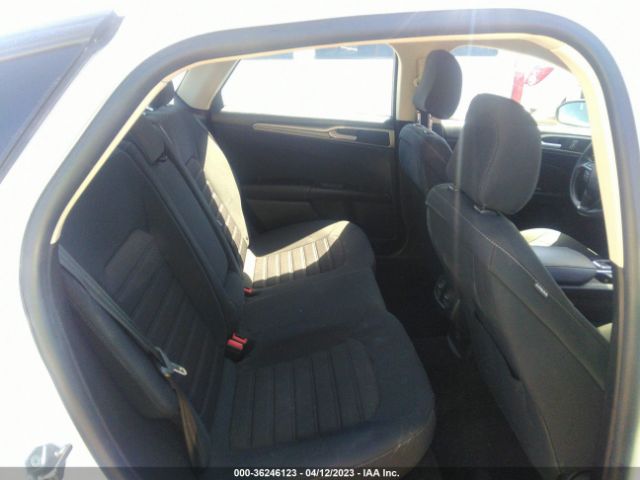 3FA6P0HD4LR172832 Ford FUSION SE