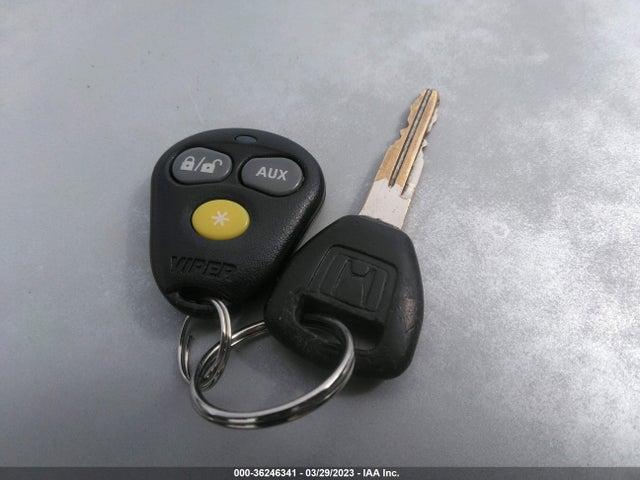 2001 HONDA ACCORD SDN LX VIN: JHMCG66551C021598