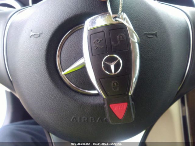 55SWF4JB4FU061067 Mercedes-Benz C-class C 300