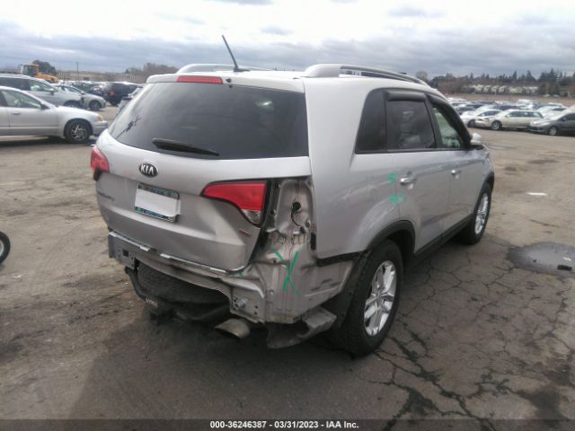 5XYKTCA69EG496888 KIA SORENTO LX