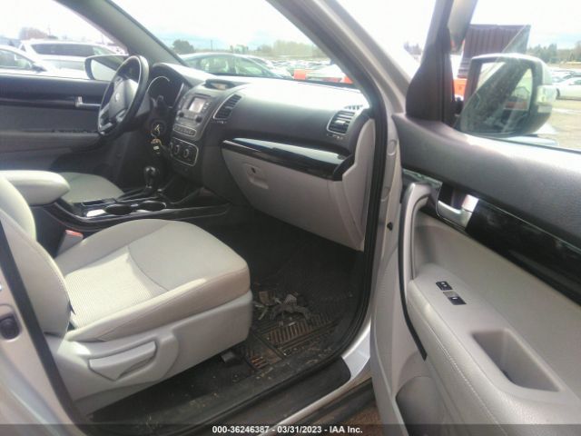 5XYKTCA69EG496888 KIA SORENTO LX