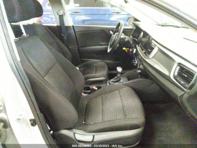 3KPA25ADXME402263 KIA Rio 5-door S