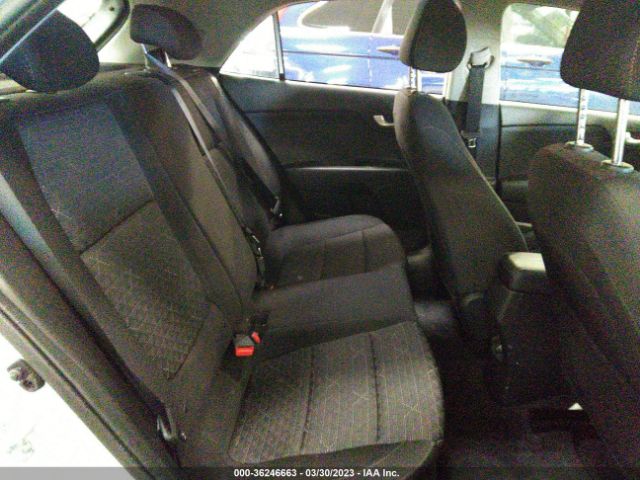 3KPA25ADXME402263 KIA Rio 5-door S