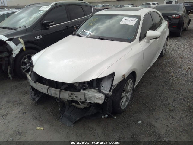 Lexus IS 250 2014 JTHBF1D21E5032215 Image 2