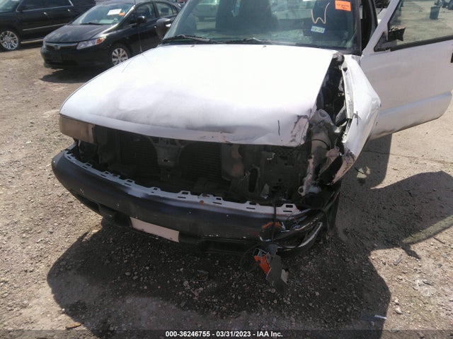1999 CHEVROLET S-10 LS VIN: 1GCCS14XXXK154203