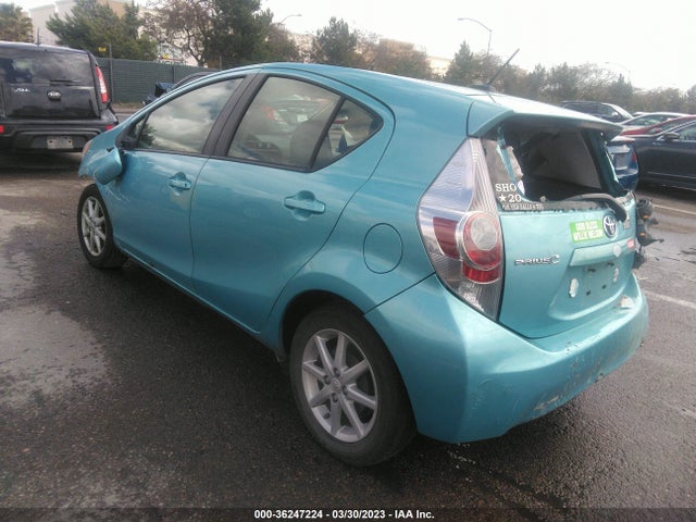 Toyota Prius C One/three/two/four 2014 JTDKDTB32E1066573 Image 4