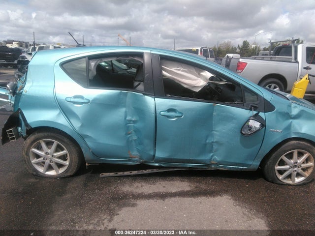 Toyota Prius C One/three/two/four 2014 JTDKDTB32E1066573 Image 7