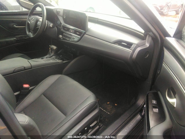 58ADA1C16NU016619 Lexus Es Es 300h