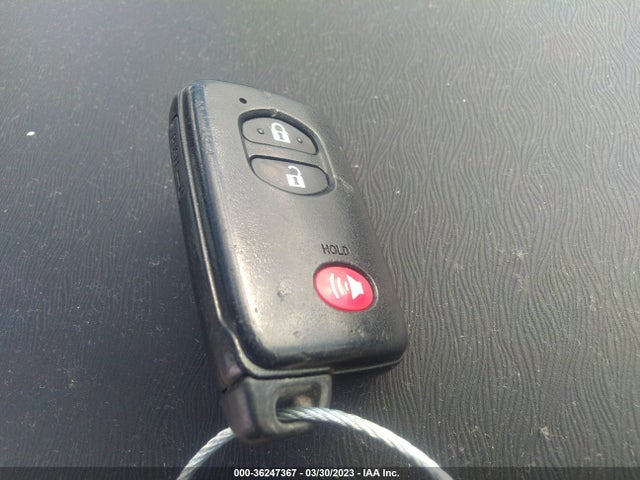 Toyota Prius V Two/three/five 2014 JTDZN3EU9E3320817 Image 3