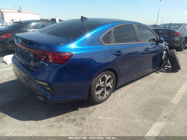 3KPF24AD9ME339057 KIA Forte Lxs