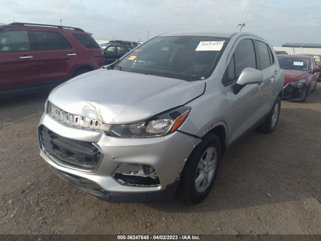 Chevrolet TRAX LS 2020 3GNCJKSB7LL308429 Image 2