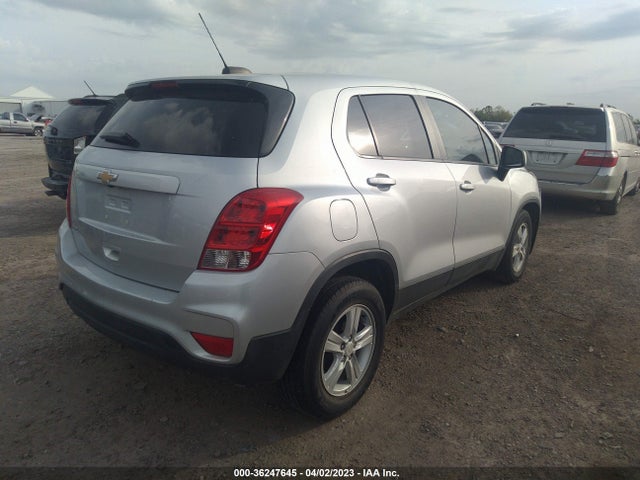 Chevrolet TRAX LS 2020 3GNCJKSB7LL308429 Image 4