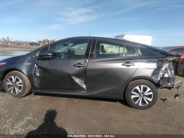 Toyota Prius Prime Plus/premium/advanced 2017 JTDKARFP1H3002848 Image 8