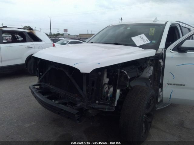 1GKS1AEC0HR263678 GMC YUKON SLE