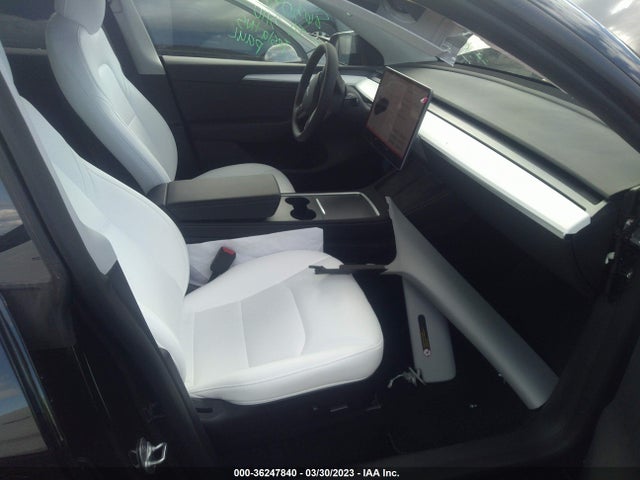 Tesla Model Y Long Range 2023 7SAYGDEE1PF633227 Image 5