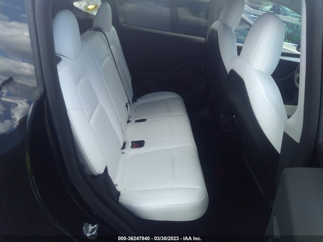 Tesla Model Y Long Range 2023 7SAYGDEE1PF633227 Image 8