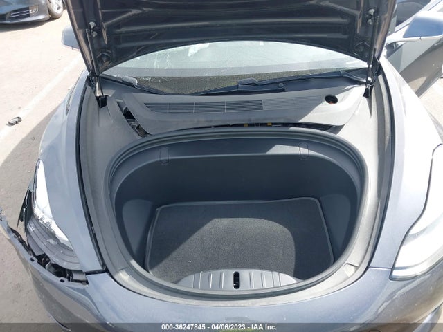 Tesla Model 3 Long Range 2018 5YJ3E1EB4JF170119 Image 10