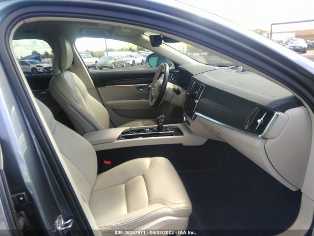 2017 Volvo V90, VIN: YV4A22NL4H1004438
