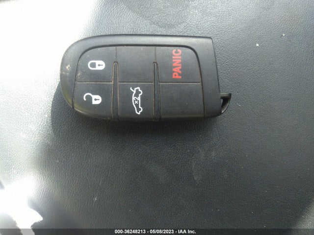 2C3CCAAG1FH931492 Chrysler 300 Limited