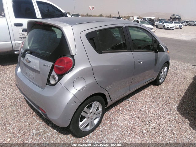 Chevrolet Spark Lt 2015 KL8CD6S90FC797561 Image 4