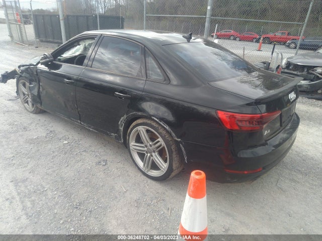 WAUGNAF47HN028096 Audi A4 PREMIUM
