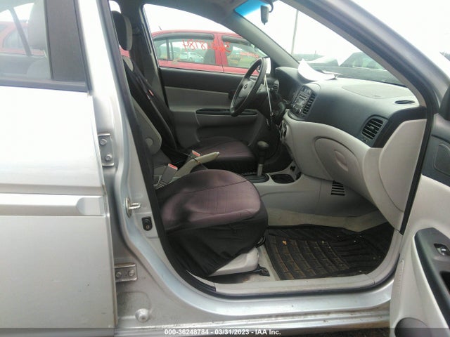 2008 HYUNDAI ACCENT GLS VIN: KMHCN46C88U182702