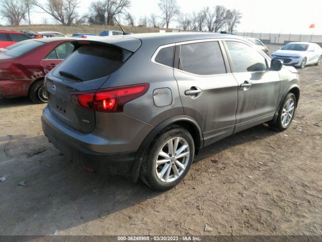 JN1BJ1CR5KW318107 Nissan Rogue Sport S