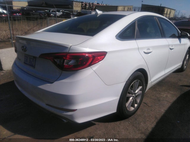 2015 HYUNDAI SONATA 2.4L SE VIN: 5NPE24AF7FH129598