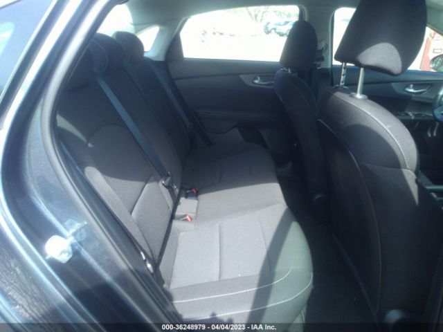 3KPF24AD0ME277404 KIA Forte Lxs