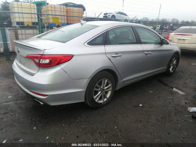2015 HYUNDAI SONATA 2.4L SE VIN: 5NPE24AF3FH025058