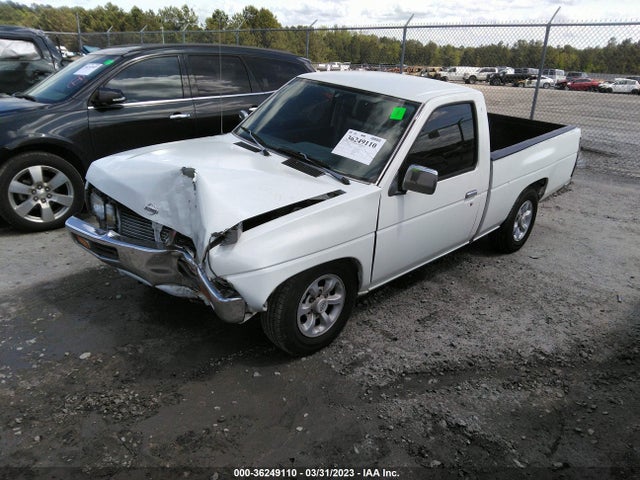1996 NISSAN TRUCK XE VIN: 1N6SD11S0TC352207