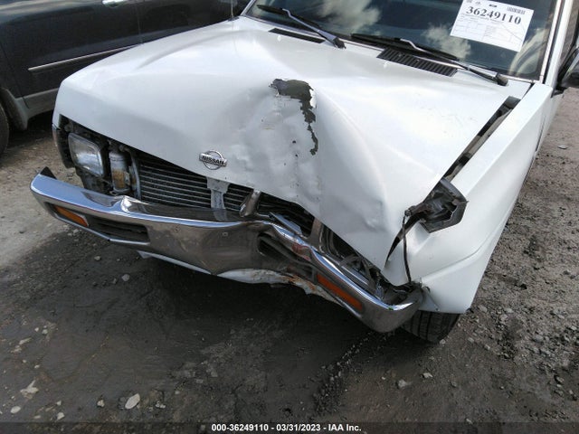 1996 NISSAN TRUCK XE VIN: 1N6SD11S0TC352207